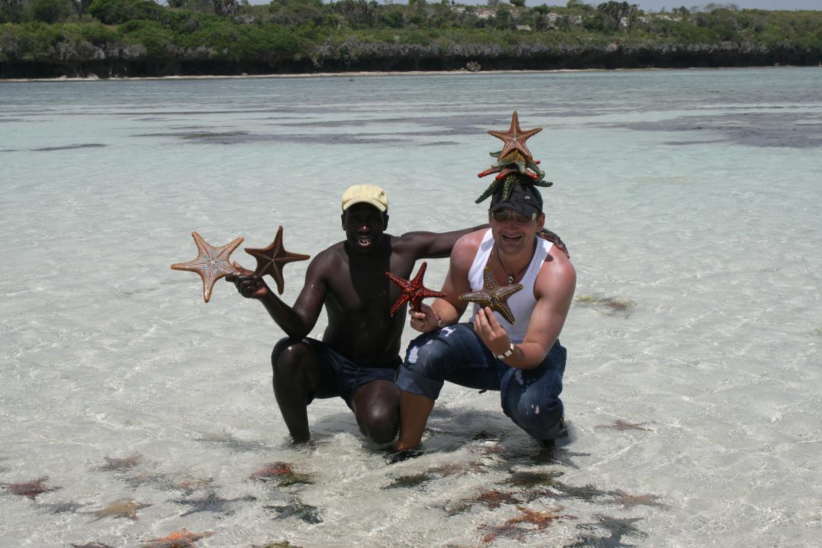 Как совмещать путешествия и продвижение сайтов? Гуща Тарас aka Gutako в Африке со звездами.